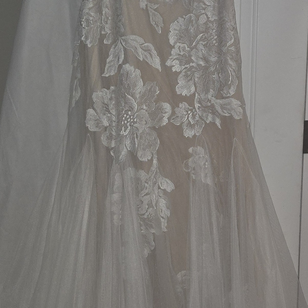 Watters Cream Sleeveless V-Neck Wedding Gown - Picture 3 of 8
